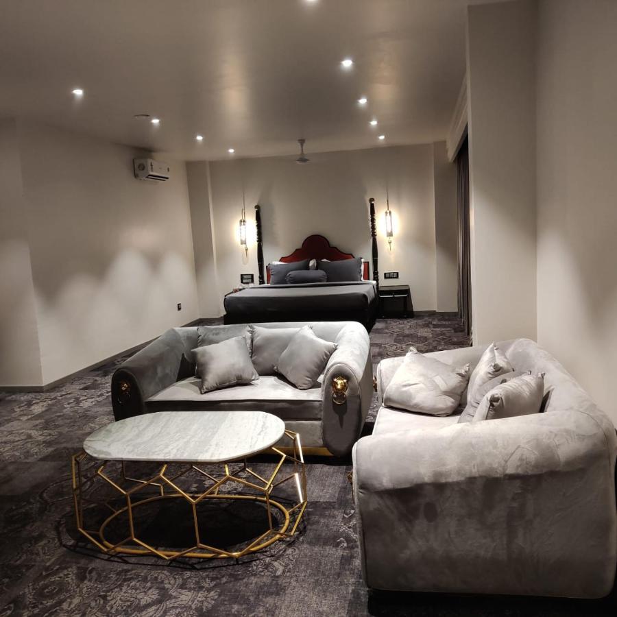 The Saga Hotel Yeni Delhi Dış mekan fotoğraf